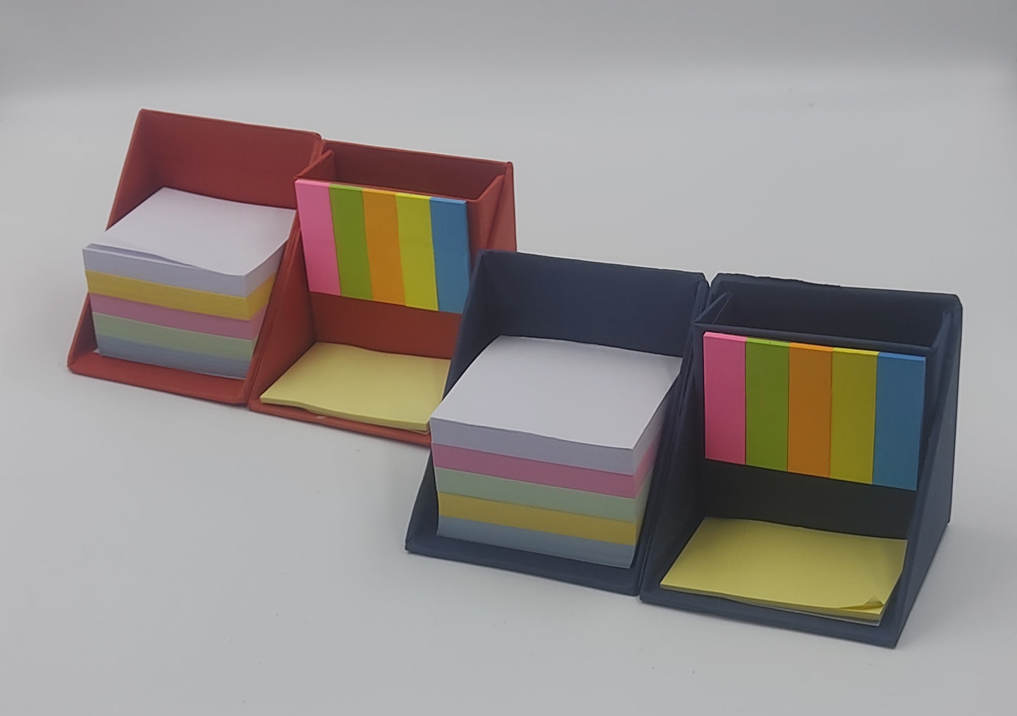 Folding paper cube in color (with memopad and tumbler)