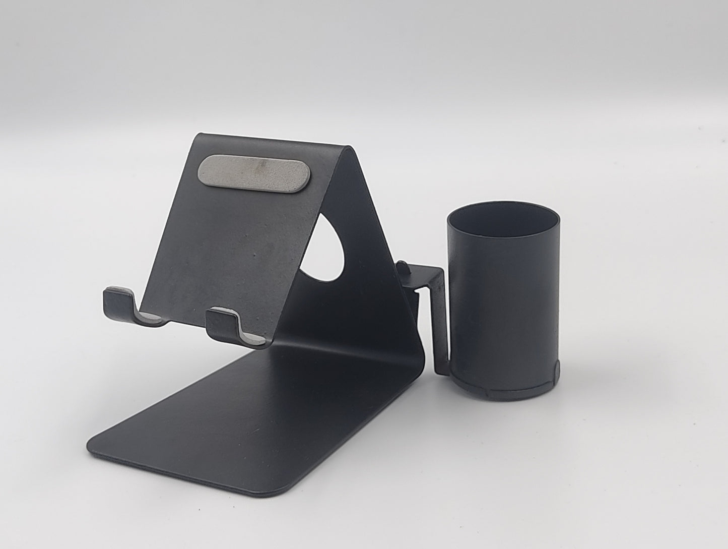 Metal mobile stand with Detachable Tumbler