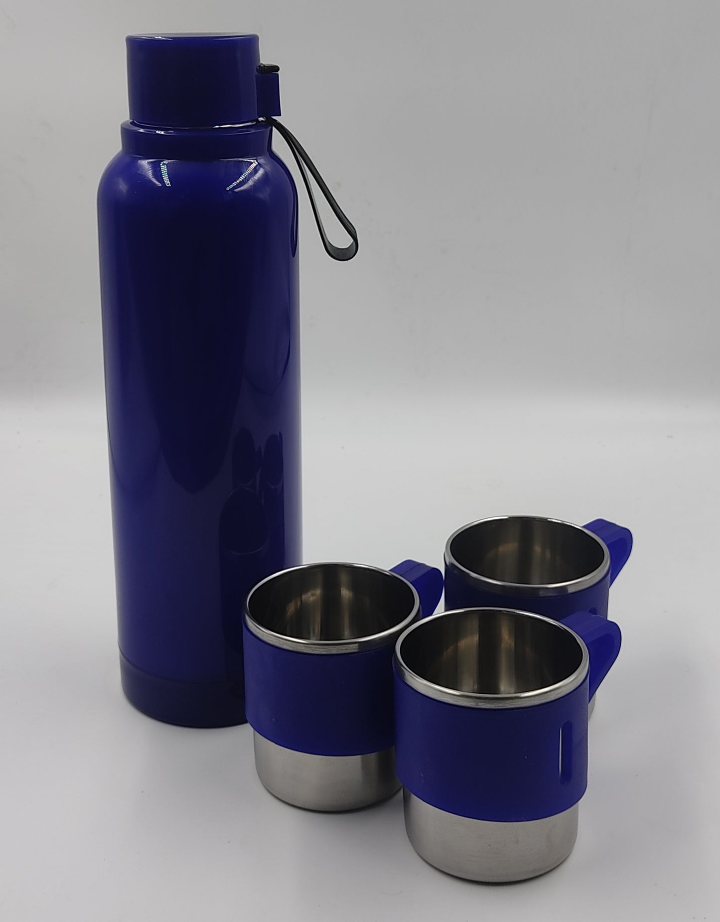 4 pc Gift Set : Insulated Steel bottle with 3 Steel cups | Keeps hot for 4-6 hours | Heavy Gift box with Handle